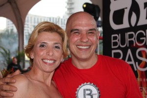 south-beach-wine-food-festival-rachel-ray-burger-bash-michael-symon