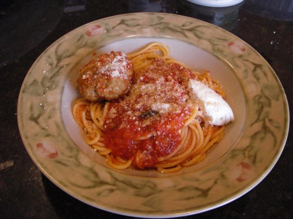 Marinara Sauce and Meatballs – Sugar’s Traditional Recipe for Sunday Pasta