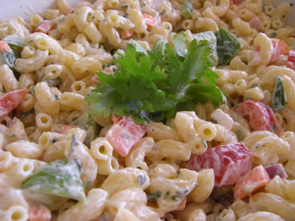 Simple Summer Macaroni Salad Recipe