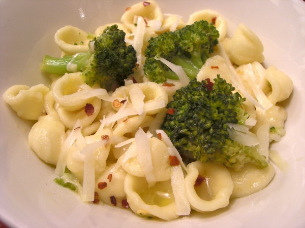 Pasta and Broccoli – Pasta con Broccoli, An Italian Staple Dish