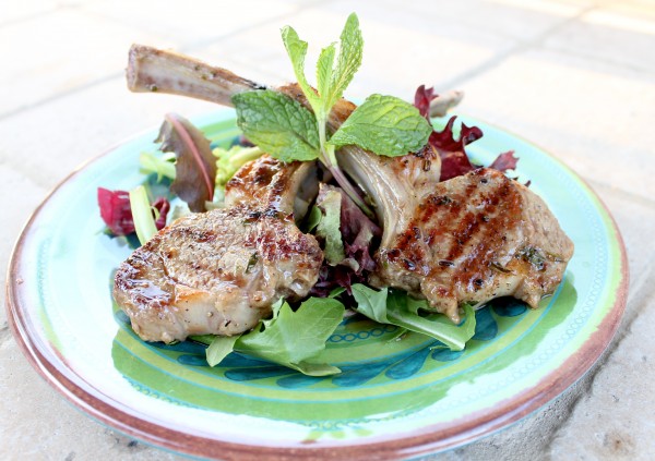 Marinated Grilled Lamb Chops with Mint Yogurt Sauce Recipe