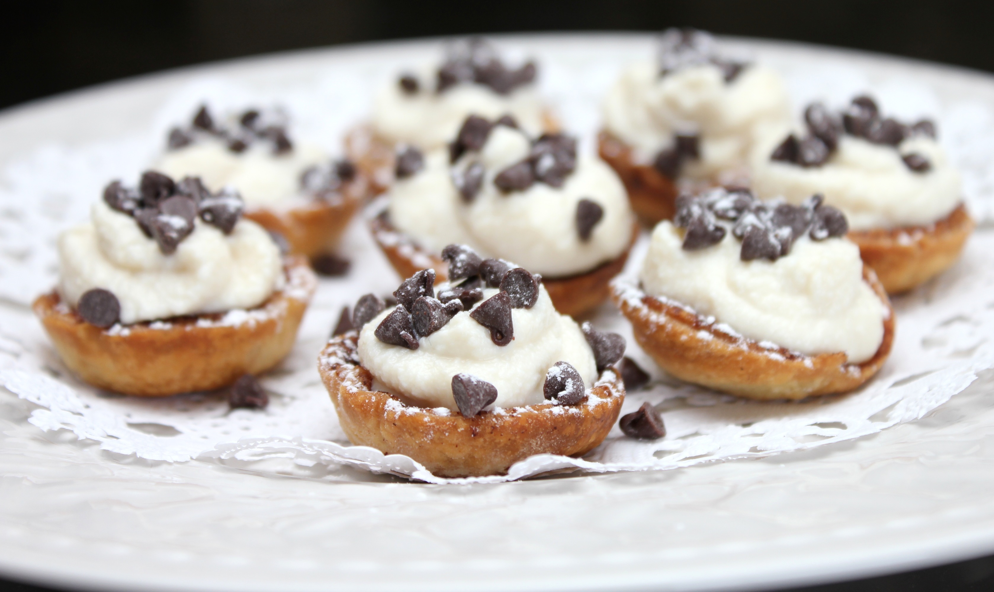 Mini Cannoli Cream Cups Recipe – How to Make Cannolis the Easy Way