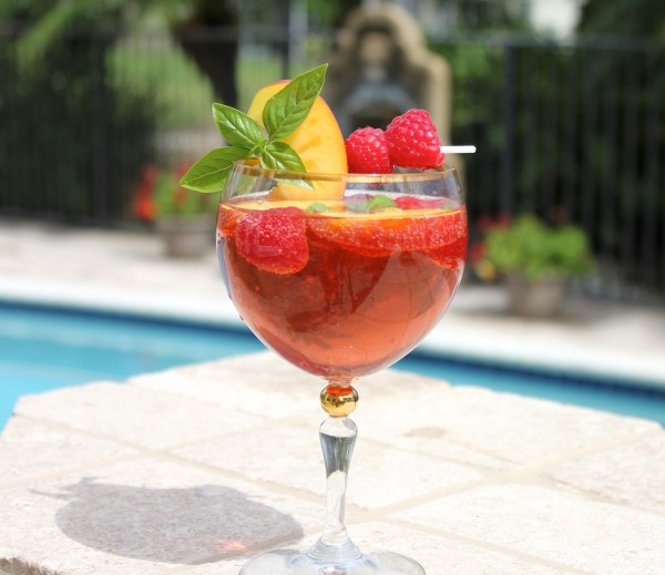 Berry Beer Sangria – A Delicious Cocktail Drink Recipe For A Hot Summer Day Or Night