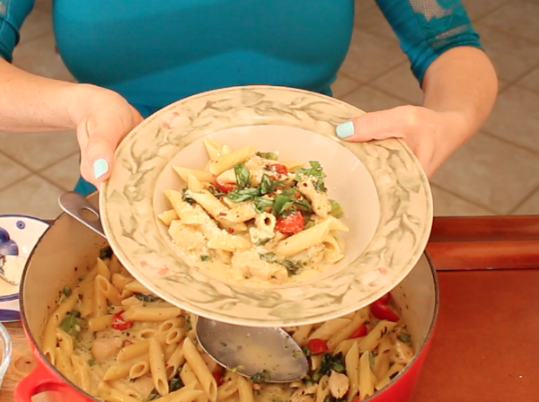 Easy One-Pot Pasta Chicken Alfredo Primavera Recipe